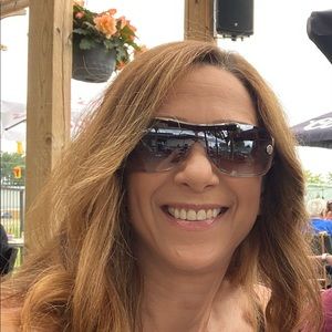 Meet your Posher, Tracy